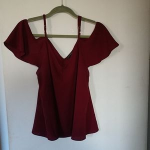 Moa moa Cold shoulder top